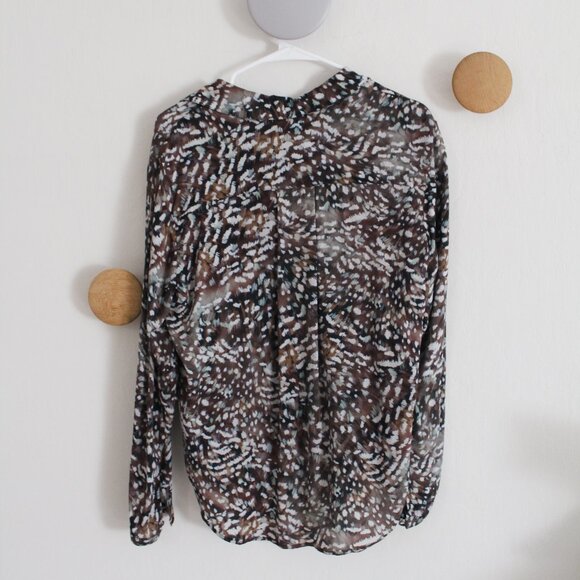 Anthropologie x Cloth & Stone Lightweight Animal Print Long Sleeve Button Down - Picture 7 of 7